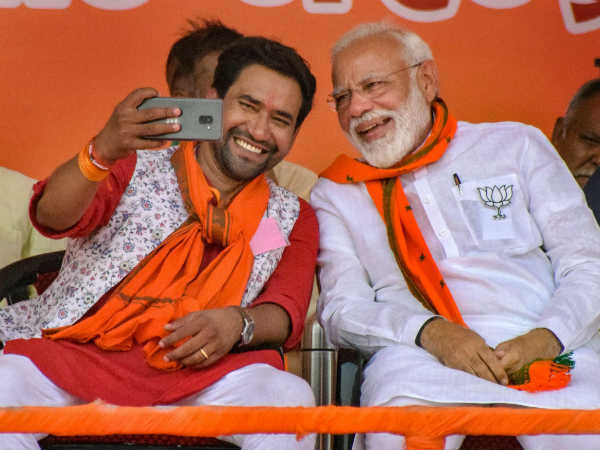 ईश्वर में भरोसा है- निरहुआ