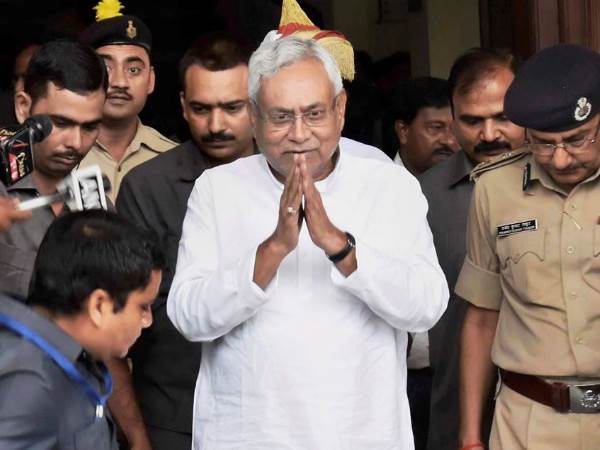 नीतीश सरकार की तरफ से दिखाया गया नाटक