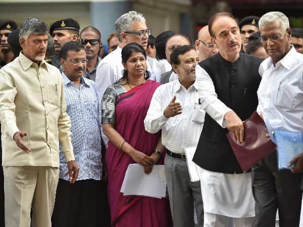 चुनाव आयोग से एक बार फिर करारा झटका