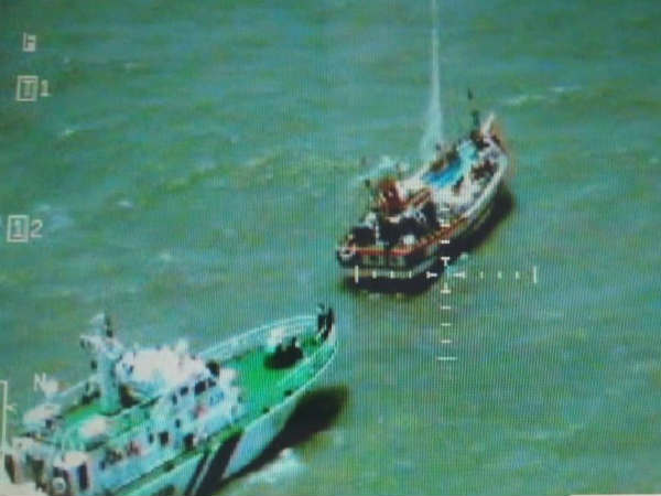 pakistani-boat.jpg pakistani-boat.jpg