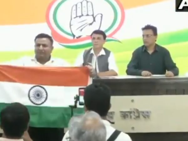 https://hindi.oneindia.com/news/raebareli/priyanka-gandhi-meets-injured-congress-mla-aditi-singh-506615.html https://hindi.oneindia.com/news/raebareli/priyanka-gandhi-meets-injured-congress-mla-aditi-singh-506615.html