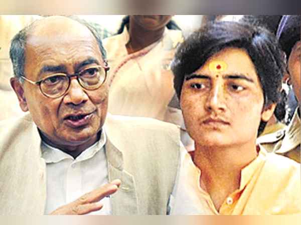 मतगणना स्थल पर एक साथ बैठे नजर आए