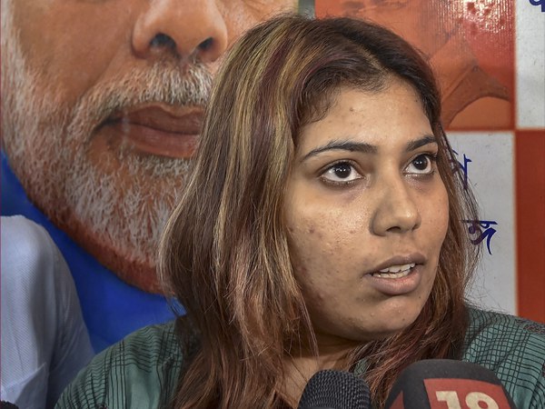 जानिए कौन हैं प्रियंका शर्मा
