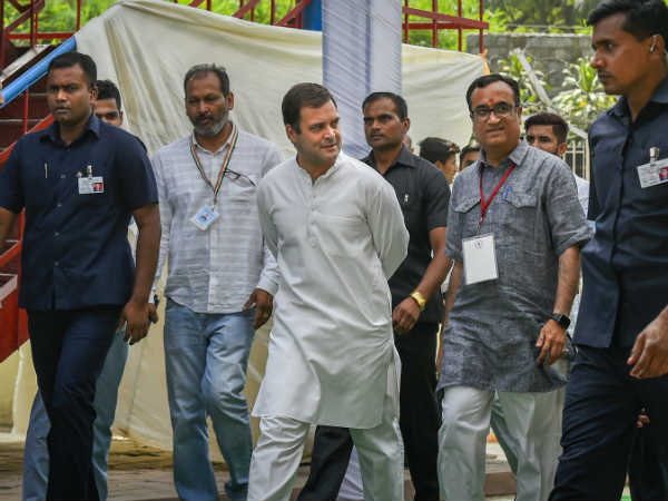 राहुल की मुश्किल