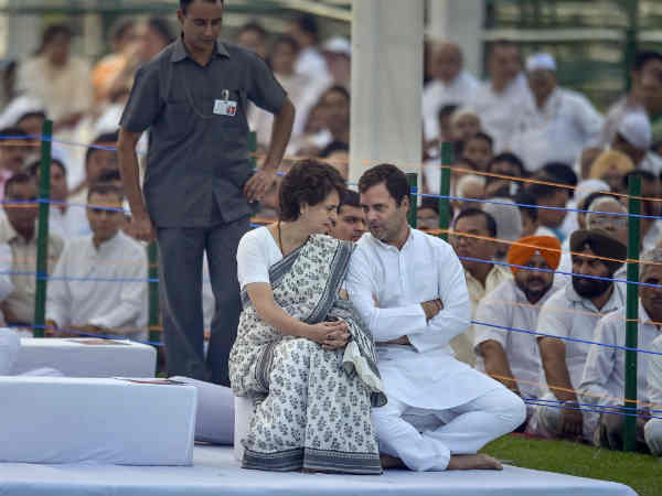 प्रियंका को सौंपी गई थी बड़ी जिम्मेदारी