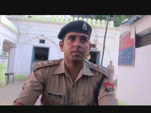 पुलिस ने भी नहीं बचाया!