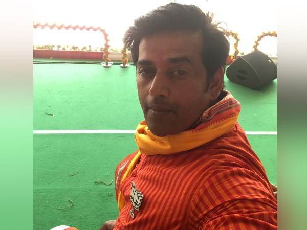 ravi kishan says will make biopic of pm narendra modi in bhojpuri ravi kishan says will make biopic of pm narendra modi in bhojpuri