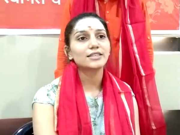 Lok Sabha Elections 2019 Sapna Chaudhary reached Kashi Vishwanath Lok Sabha Elections 2019 Sapna Chaudhary reached Kashi Vishwanath