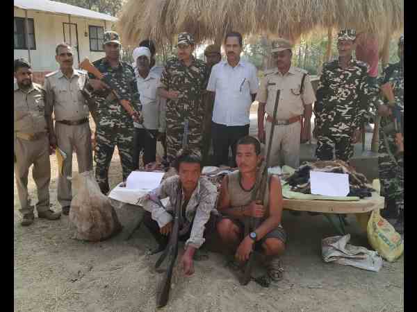 two nepali hunters caught by ssb jawans for hunting deer and Nilgai two nepali hunters caught by ssb jawans for hunting deer and Nilgai