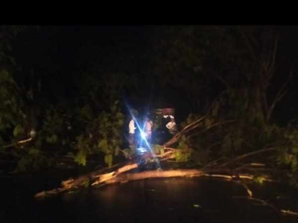 storm hits Gujarat, heavy rainfall, monsoon, Gujarat, storm destroyed assets, aravalli district News, Heavy rain in Gujarat, Heavy rain, Dust storms, Aravalli, Latest News, Photos storm hits Gujarat, heavy rainfall, monsoon, Gujarat, storm destroyed assets, aravalli district News, Heavy rain in Gujarat, Heavy rain, Dust storms, Aravalli, Latest News, Photos