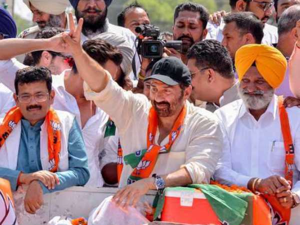 will sunny deol fans cast vote for bjp in gurdaspur will sunny deol fans cast vote for bjp in gurdaspur