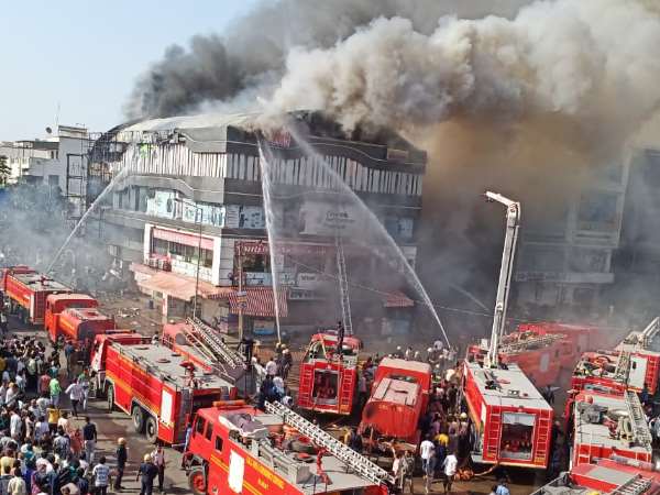 इस हादसे में अब तक 20 लोगों की मौत
