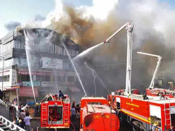 फायर ब्रिगेड को पहुंचने में 45 मिनट लगे