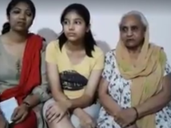 'पेपर के दौरान मेरे दिल और दिमाग में पिता और भाई की तस्वीर आ रही थी'