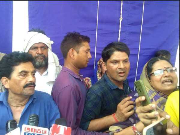 गोली की आवाज सुन पड़ोसियों ने दी थी पुलिस को सूचना