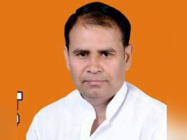policeman seeks VRS due to bjp leader in auraiya policeman seeks VRS due to bjp leader in auraiya