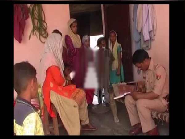 Dabangs cuts off womans fingers at moradabad Dabangs cuts off womans fingers at moradabad