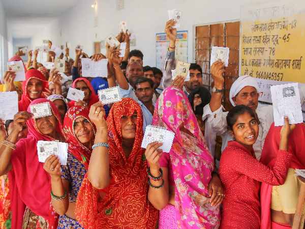 राज्य की 12 सीटों पर निर्दलीय उम्मीदवार तीसरे स्थान पर रहे