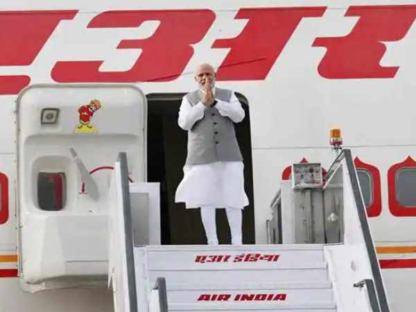 मोदी और उनके मंत्रियों के दौरें पर पांच साल में 393 करोड़ खर्च मोदी और उनके मंत्रियों के दौरें पर पांच साल में 393 करोड़ खर्च