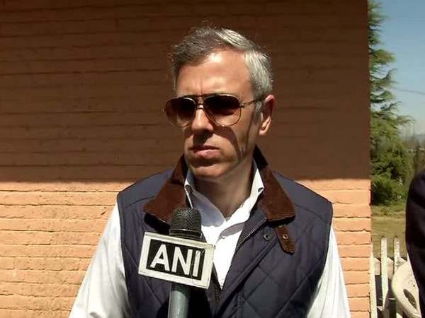 Exit Poll 2019: उमर अब्दुल्ला बोले-हर एग्जिट पोल गलत नहीं हो सकता Exit Poll 2019: उमर अब्दुल्ला बोले-हर एग्जिट पोल गलत नहीं हो सकता