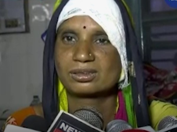 Wife Saves husband Life in Bear Attack at pratappur, surguja,Chhattisgarh Wife Saves husband Life in Bear Attack at pratappur, surguja,Chhattisgarh