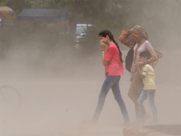 इन स्थानों पर आ सकता है आंधी-तूफान