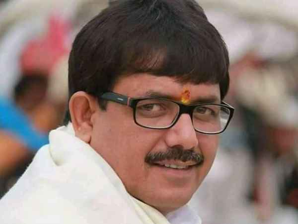 भाजपा से 60 और कांग्रेस से 30 पर सिमटे योगेश