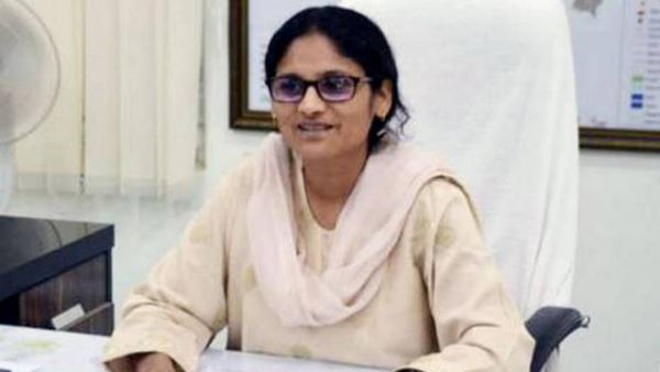 सरकारी स्कूलों के खराब होने का माहौल बनाया गया: कलेक्टर