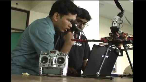 IIT kanpur students made a classic vehicle daksh for army IIT kanpur students made a classic vehicle daksh for army