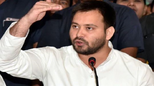 लोकसभा चुनाव के नतीजों के बाद से 'लापता' थे तेजस्वी