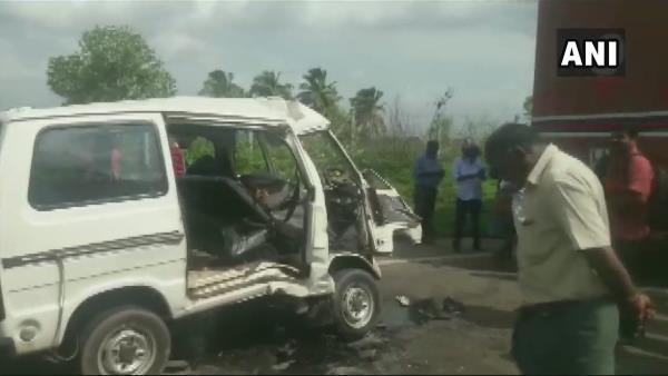 Kerala 5 family members died in car accident in Walayar palakkad Kerala 5 family members died in car accident in Walayar palakkad