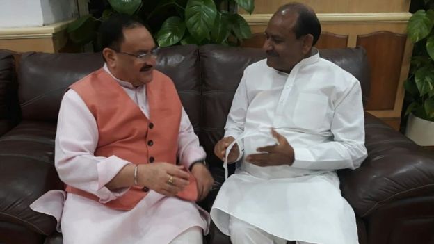 मीडिया रिपोर्टों के मुताबिक भाजपा सांसद ओम बिड़ला (तस्वीर में दाईं ओर) लोकसभा अध्यक्ष हो सकते हैं मीडिया रिपोर्टों के मुताबिक भाजपा सांसद ओम बिड़ला (तस्वीर में दाईं ओर) लोकसभा अध्यक्ष हो सकते हैं