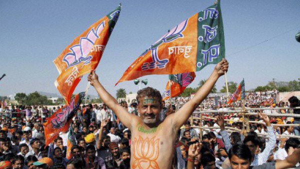 भाजपा बंगाल में तृणमूल कांग्रेस का विकल्प कैसे बन गई?