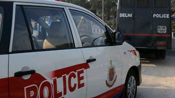 जब आरोपी महिला ने बैंक से किया संपर्क तो हुई उसकी गिरफ्तारी