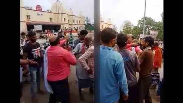 man took his revolver out and threatened rickshaw driver man took his revolver out and threatened rickshaw driver