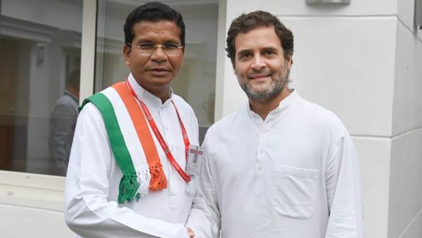 मोहन मारकम बने छत्तीसगढ़ कांग्रेस के नए अध्यक्ष मोहन मारकम बने छत्तीसगढ़ कांग्रेस के नए अध्यक्ष
