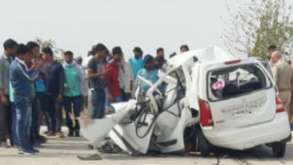six dead in road accident at yamuna expressway six dead in road accident at yamuna expressway