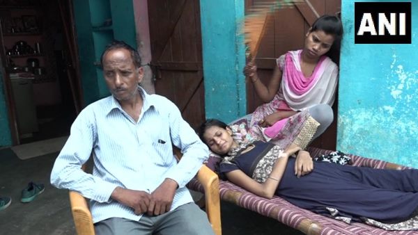 अप्लास्टिक एनीमिया से पीड़ित है बेटी