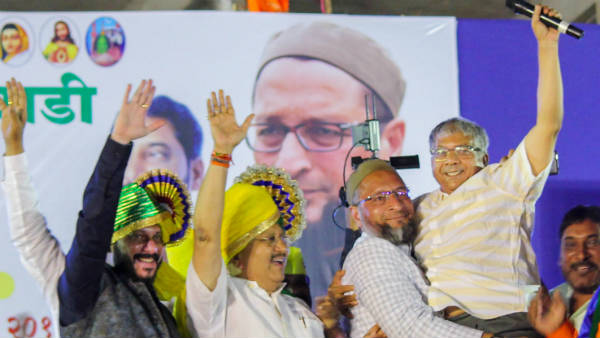 एक दर्जन सीटों पर बिगड़ा कांग्रेस-एनसीपी का खेल
