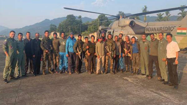 AN32 क्रैश: दुर्गम इलाके से 17 दिन बाद बचाव दल को सकुशल वापस लाया गया AN32 क्रैश: दुर्गम इलाके से 17 दिन बाद बचाव दल को सकुशल वापस लाया गया