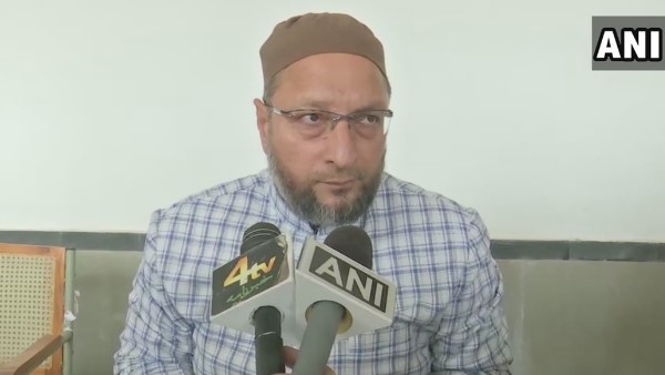 Asaduddin Owaisi say People are being beaten up if they do not raise slogans of Jai Shri Ram Asaduddin Owaisi say People are being beaten up if they do not raise slogans of Jai Shri Ram