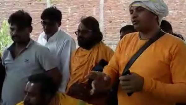 सरकार के मुआवजे स संतुष्ट नहीं हैं ग्रामीण