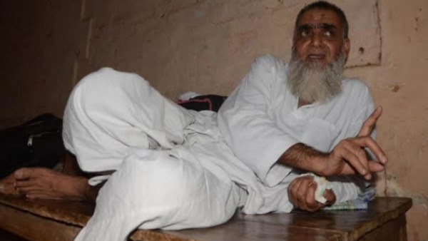 खुश नजर आया अजीज, लेकिन रह गया ये मलाल