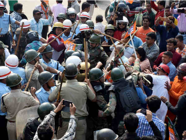 भाजपा कार्यकर्ताओं पर लाठीचार्ज