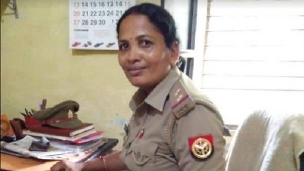 Barabanki : female daroga Anita Tiwari dies in Road accident Barabanki : female daroga Anita Tiwari dies in Road accident