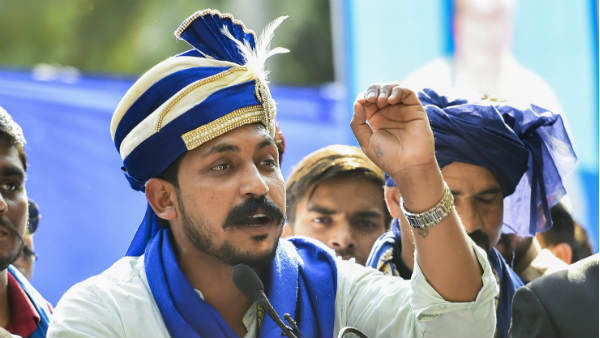 मायावती पर लगाया भाई-भतीजावाद का आरोप