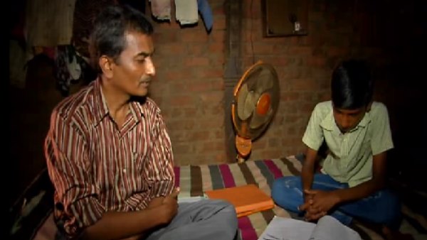 किडनी बेच रहे थे पिता, सांसद ने सुन ली