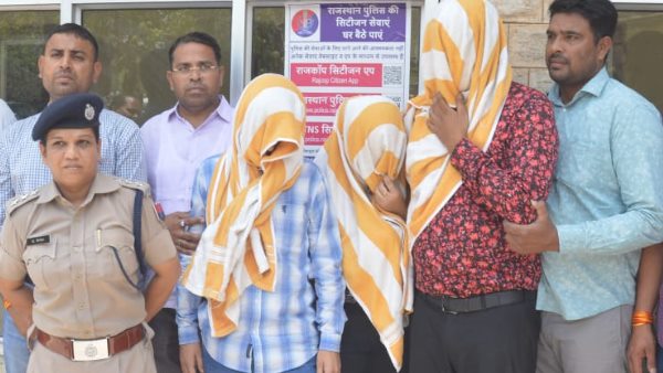 Two Call Grils of UP MP Arrested From Hotel in ajmer Two Call Grils of UP MP Arrested From Hotel in ajmer