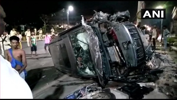 भीड़ ने कार चालक की पीट-पीटकर हत्या कर दी