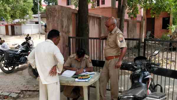 husband and his family flee away after wife killed for dowry husband and his family flee away after wife killed for dowry